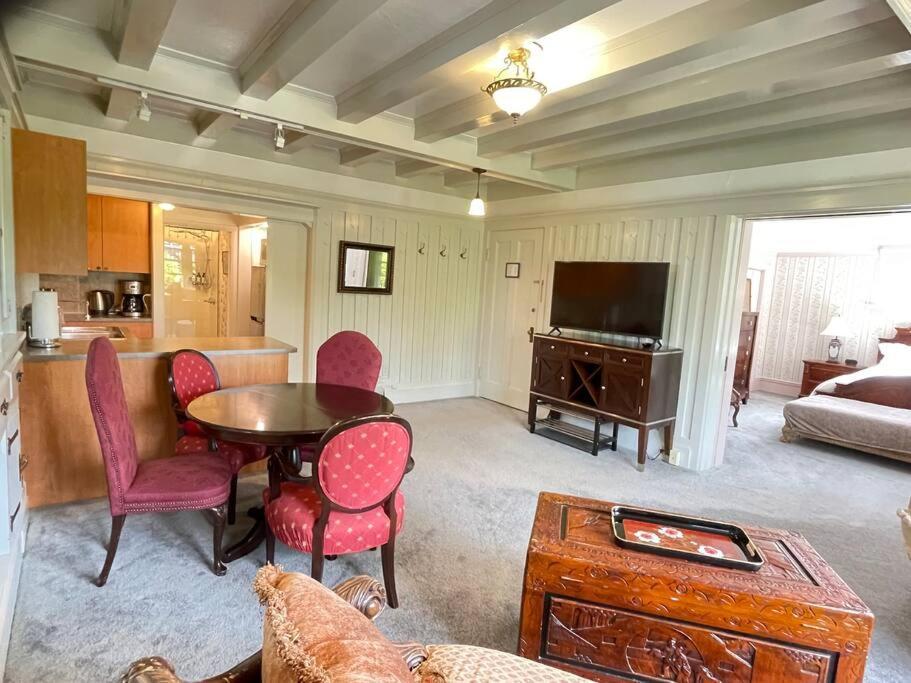 Parlor Suite In Heritage Manor, Fairfield, Near Dt Victoria Exteriör bild